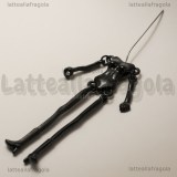Corpo 3D bambolina in metallo smaltato nero 75x18mm
