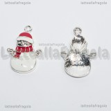 Charm Pupazzo di Neve in metallo argentato smaltato 22x15mm
