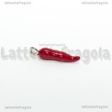 Charm Cornetto Portafortuna 3D in metallo smaltato rosso 20x5mm