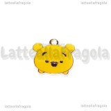 Ciondolo Winnie the Pooh in metallo dorato smaltato19.5x19.5mm