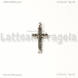 Charm Croce in metallo argento antico 17x8mm